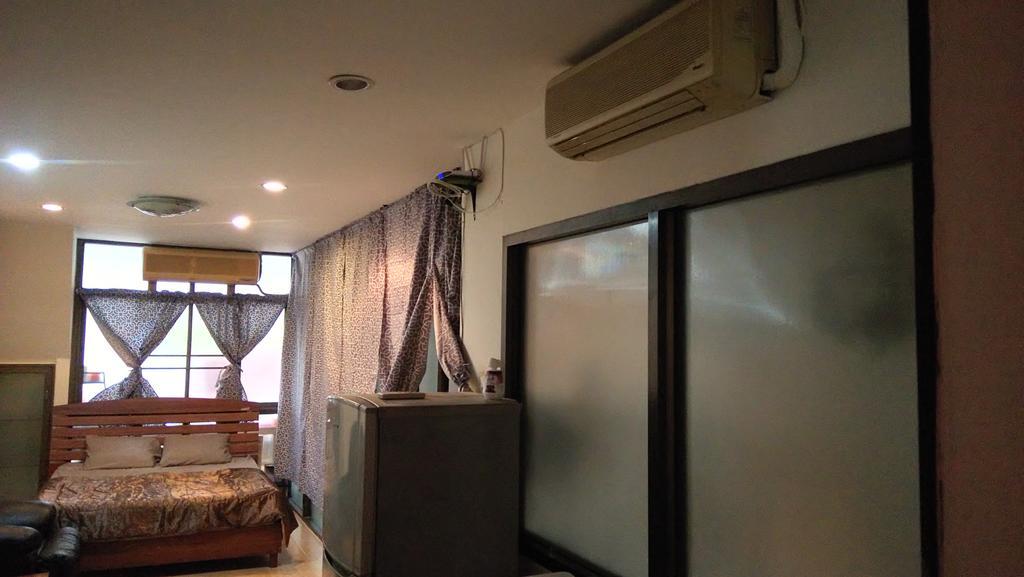 E&G Guest House Bangkok Esterno foto